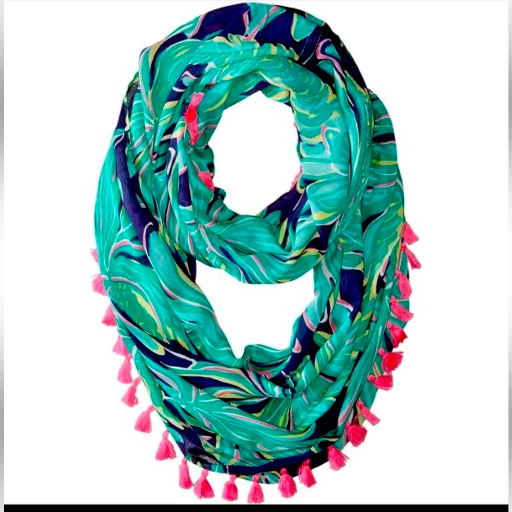 Lilly Pulitzer Riley Tassel Infinity loop scarf Tiger Palm Style Navy
